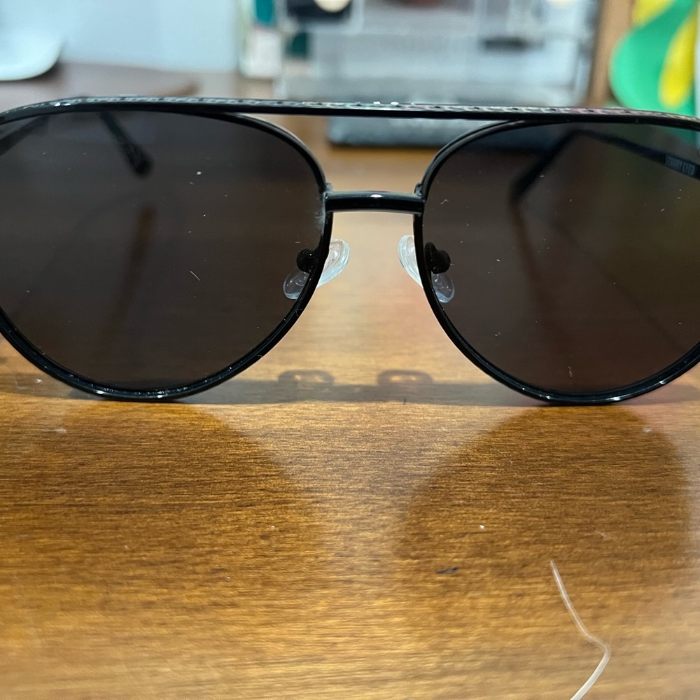 Quay Sunglasses
